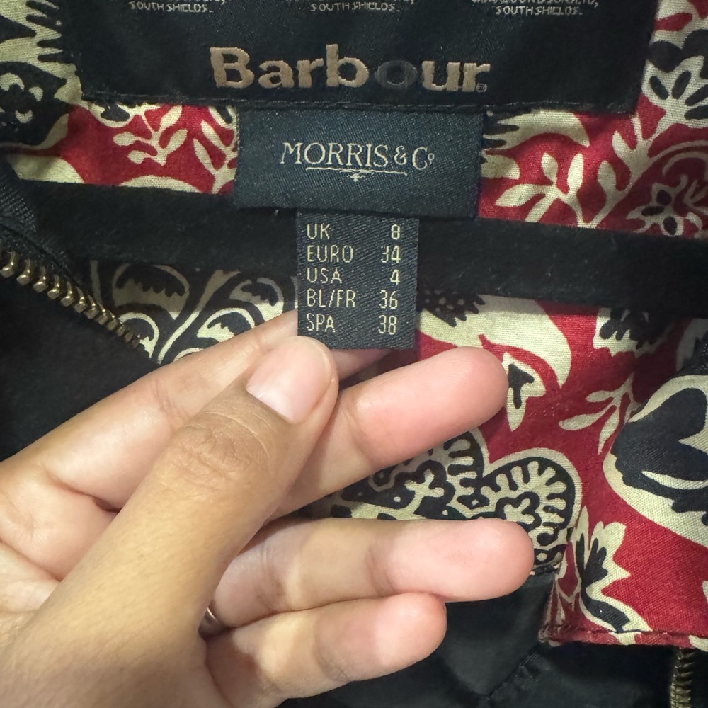 Barbour Black Utility Jacket with Patterned Lining - image 9